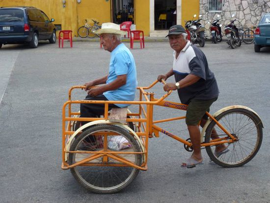 Platz 3: Fahrradtaxi - vorne sitzen I