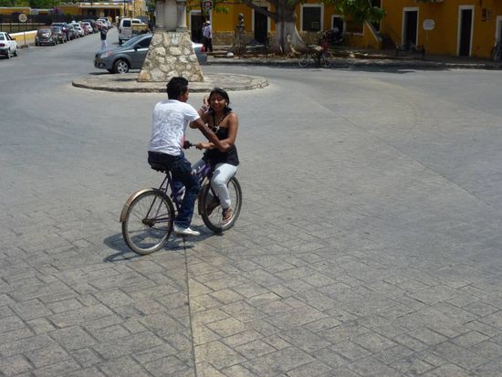 Platz 2: Fahrradtaxi - vorne sitzen II