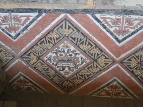 Der Gott der Moche. So richtig freundlich sieht der nicht aus.