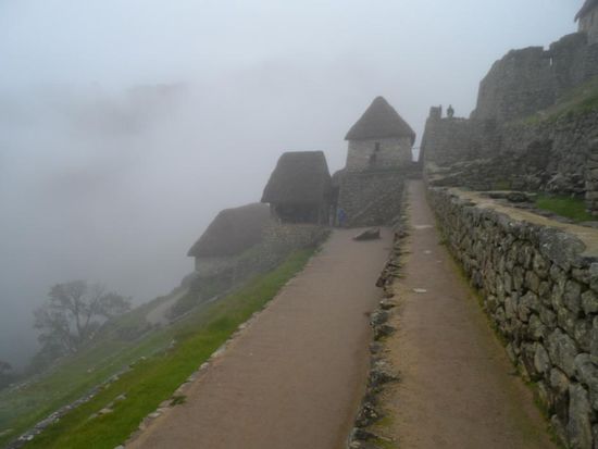 Ruinen im Nebel - eine super geile Atmosphaere