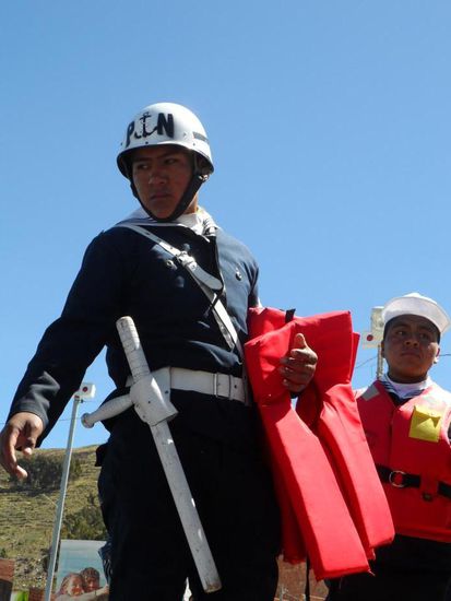 Fuer uns ging es dann auf ein kleines Boetchen, natuerlich mit Rettungsweste