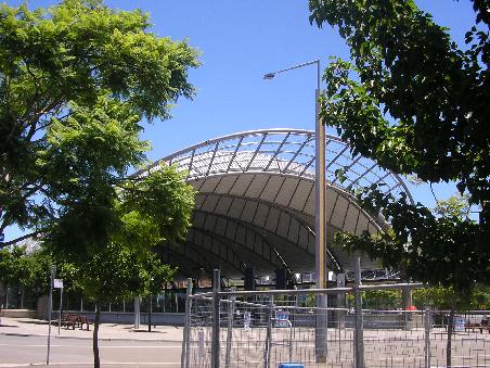 Ziemlich gross die ganzen Hallen und so im Olympiapark.