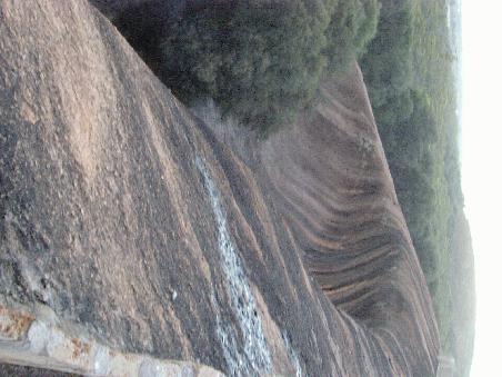 sind wir auf dem riesigen Felsen rumgeklettert,