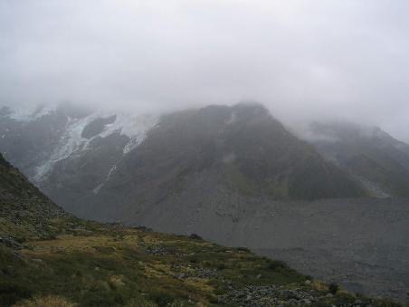 Mt Cook in Wolken
