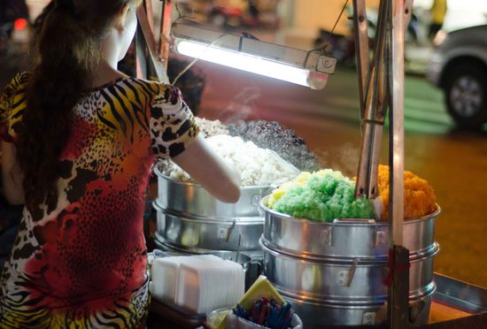 inkl. Dessert am Nachbarstand (Klebereis)