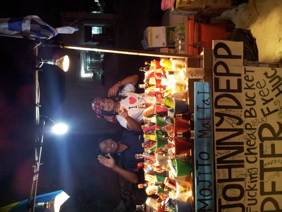 FullMoonParty, hier bei Jonny Depp aka Jack Sparrow, hab ich mir 2 Buckets (Kübelsaufen...) Gin Tonic im Laufe des Abends gegönnt.