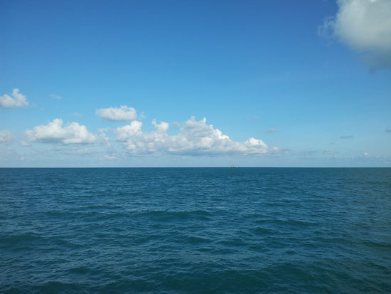 Einsame Insel am Horizont...