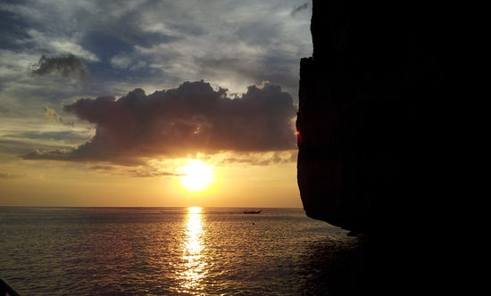 Sonnenuntergang bei der Maya Bay, PP Ley