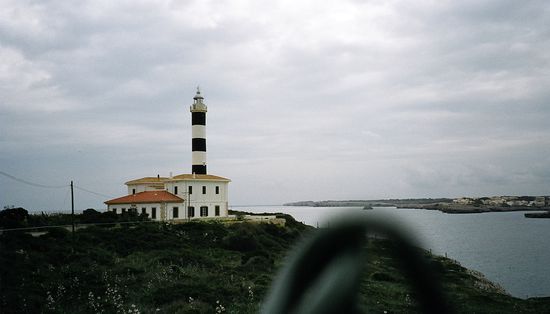 Dieser Leuchtturm ist einer von vielen und steht unten bei Polenca.