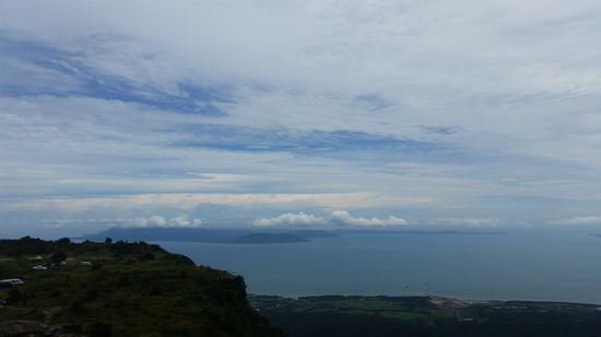 Blick von Bokor hill station auf Phu Quoc Island beim Picknick 