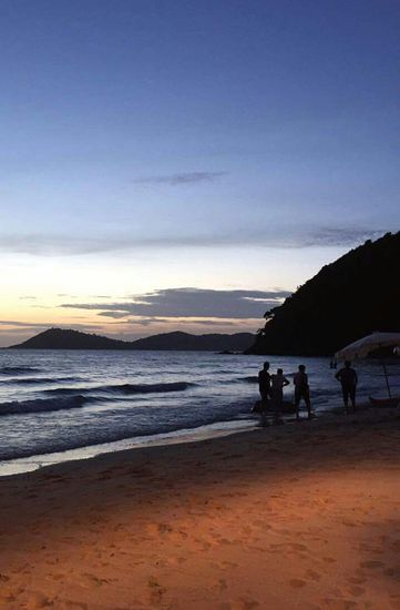 Sunset am Ao Phrai Strand (© Sheena Sahni Vora)