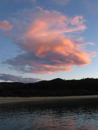 Sicht vom Boot aus auf die Anchorage Bay