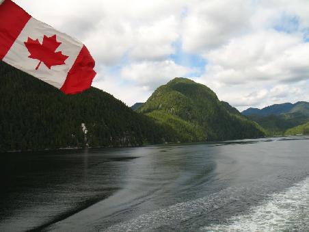 Die Inside Passage, ähnlich dem Fjordland auf New Zealand, nur größer (wie alles in Nordamerika)
