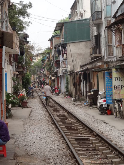 Die Zuglinie durch die Stadt.