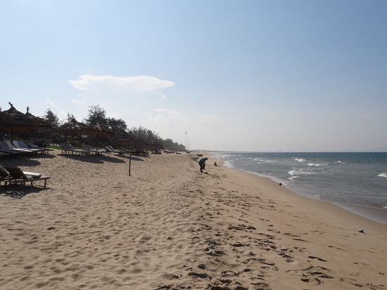 Wunderschöner Strand und erstaunlich wenig Leute! Wäre eigentlich ideal für den Familienurlaub.