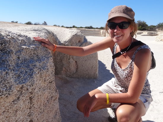 Muschelschalenblöcke aus denen früher die Häuser hier gebaut wurden.