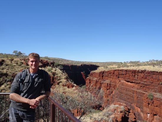 Remo vor dem Lookout wo 4 Schluchten aufeinander treffen.