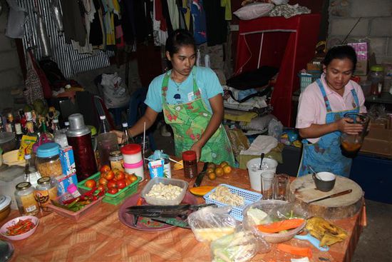 Phon und Jo zaubern das leckerste Essen am ganzen Strand