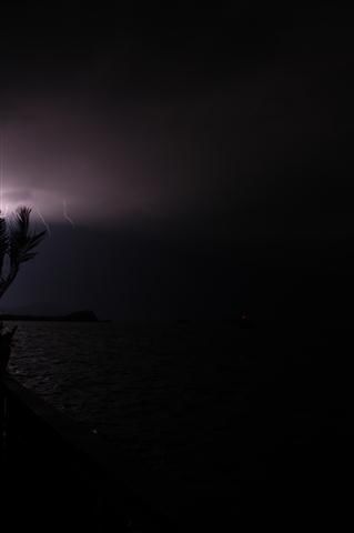Abends zog dann auch mal ein Gewitter auf! Die sind schon heftiger als bei uns!!