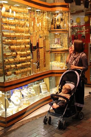 Gold, Gold und nochmal Gold! Nur keine goldene Metrokarte...