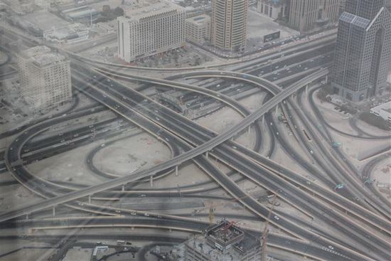 Ich glaube wenn man eine Ameisenstrasse ganz ganz nah ranzoomt, dann sieht das ungefähr so aus...