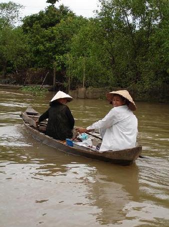 ...Fortbewegungsmittel im Mekong Delta...