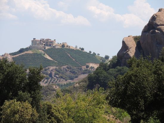 In den Bergen von Malibu. Tolle Villa mit Weinberg.