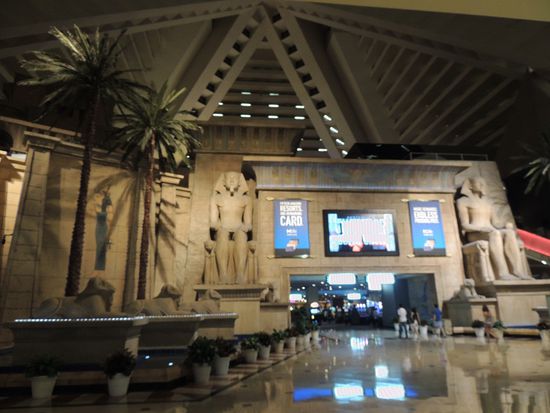 im Hotel Luxor