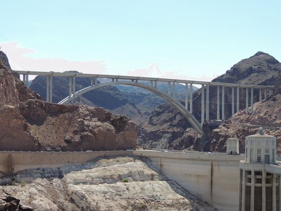 neue Brücke, eingeweiht 2011