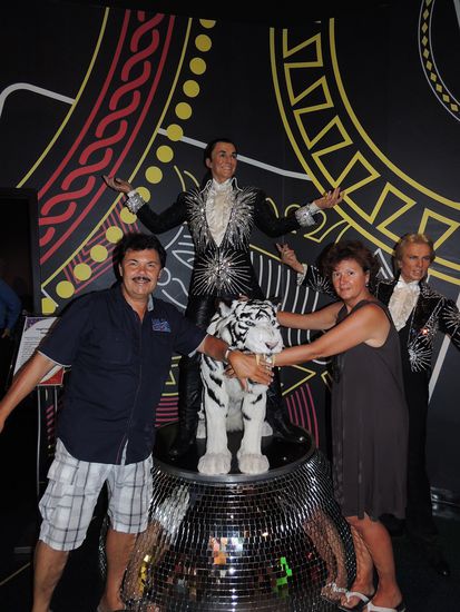 Zu euch kommen wir morgen!