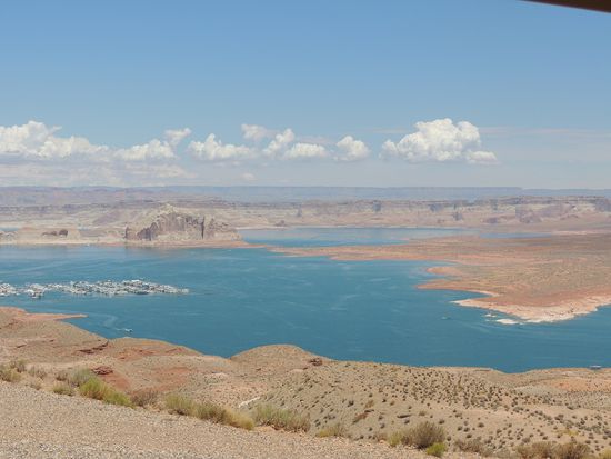vom Wahweab Overlook zum Lake Powell