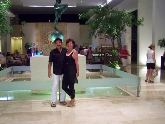 Nochmals liebe Grüße an alle. 
Eine abenteuerliche, informative und erholsame Reise geht zu Ende.
Danke fürs Mitlesen und für eure Einträge und Danke an Martin.
Wir hatten unseren Spaß dabei und wir hoffen, ihr auch.
Bis bald in Deutschland!!!