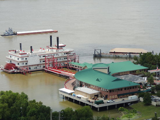 auf dem Mississippi ein Steamboot