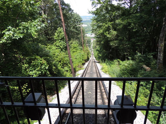 Die Strecke endet unten am weißen Punkt