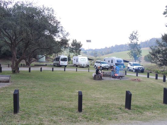 hier stehen wir heute