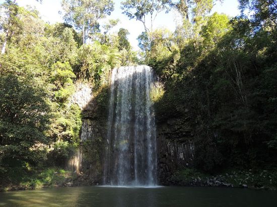 Wir biegen in den Water Falls Circuit ein können mehrere Wasserfälle entdecken.