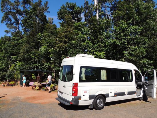 unterwegs überall Stände...