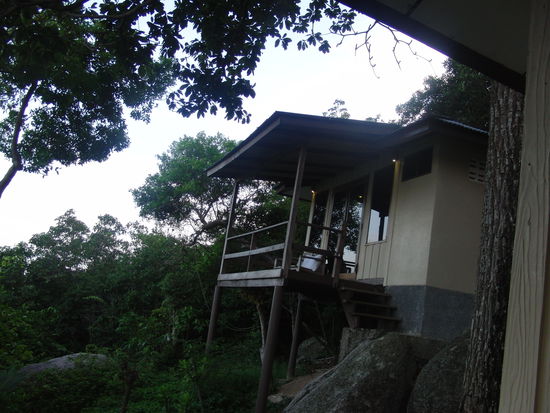 Unser Bungalow auf dem Berg, selbstverständlich mit Merrblick..