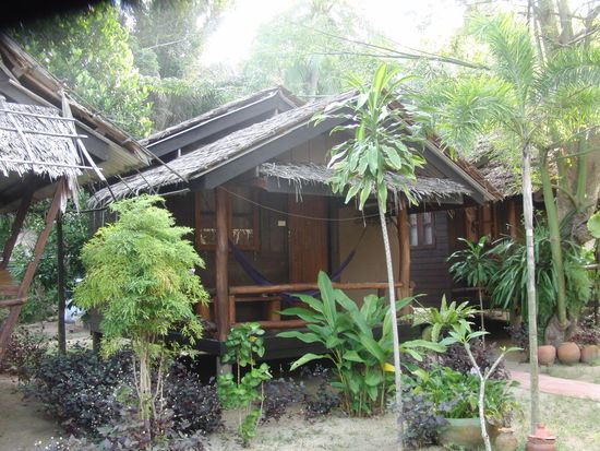 Unser Bungalow mit Klimaanlage, Warmwasser und Hängematte