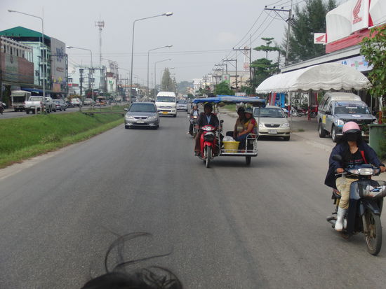Das Thaitaxi, nur unseres war ein Cabrio