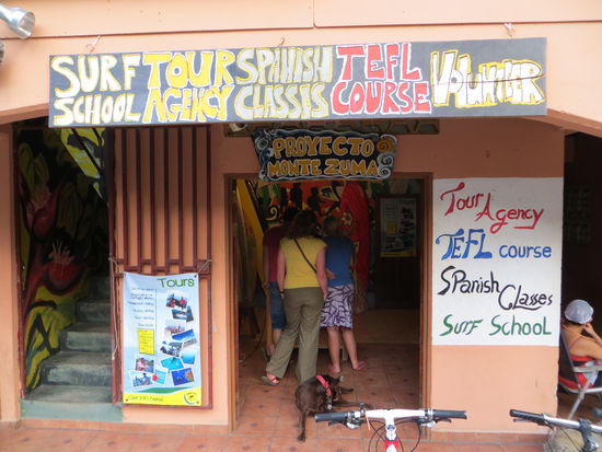 "Gemeinnütziges Reisebüro" - Hier buchen wir eine Tour auf die Isla Tortuga