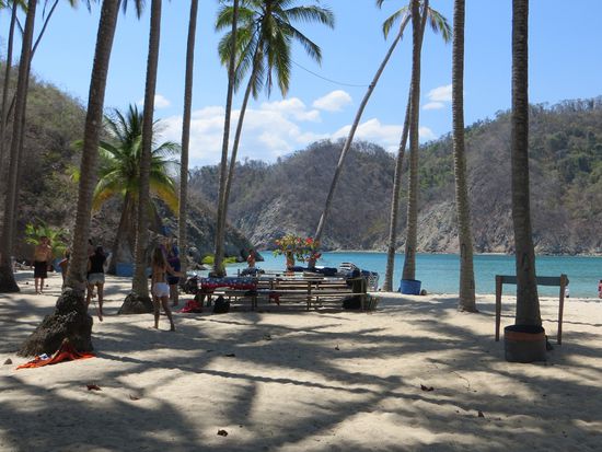 ein wunderschöner Essensplatz - man stelle sich dazu Raggae-Live-Musik vor