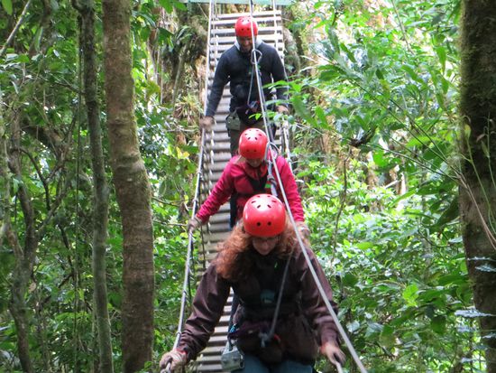 mit weichen Knien über die Hängebrücken