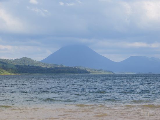 Arenalsee und im Hintergrund der Arenal