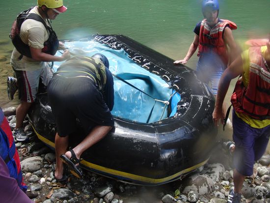 .. doch dann ist das Boot hinüber!