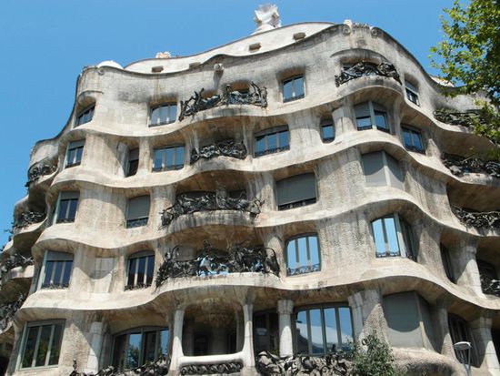Casa Mila - ein Haus ohne einen einzigen rechten Winkel