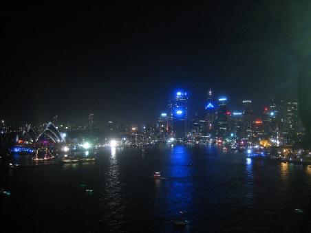 Ein letzter Blick auf Sydney's Skyline bei Nacht...