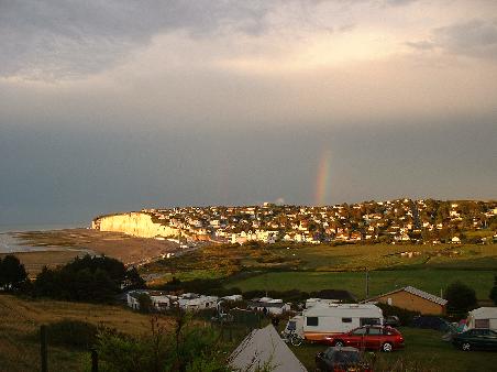 Regenbogen über Criel sur Mer
