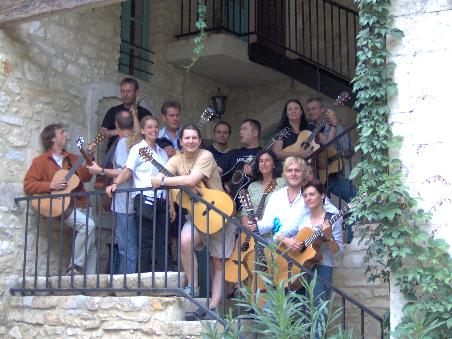 Gitarrenworkshop - eine Woche lang Gitarre spielen von morgens früh bis spät in die Nacht