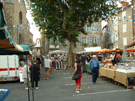 Markttag in Langeac